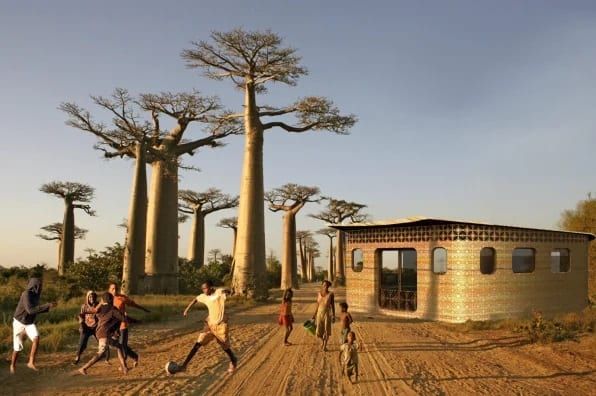 A Madagascar, la première école imprimée en  3D